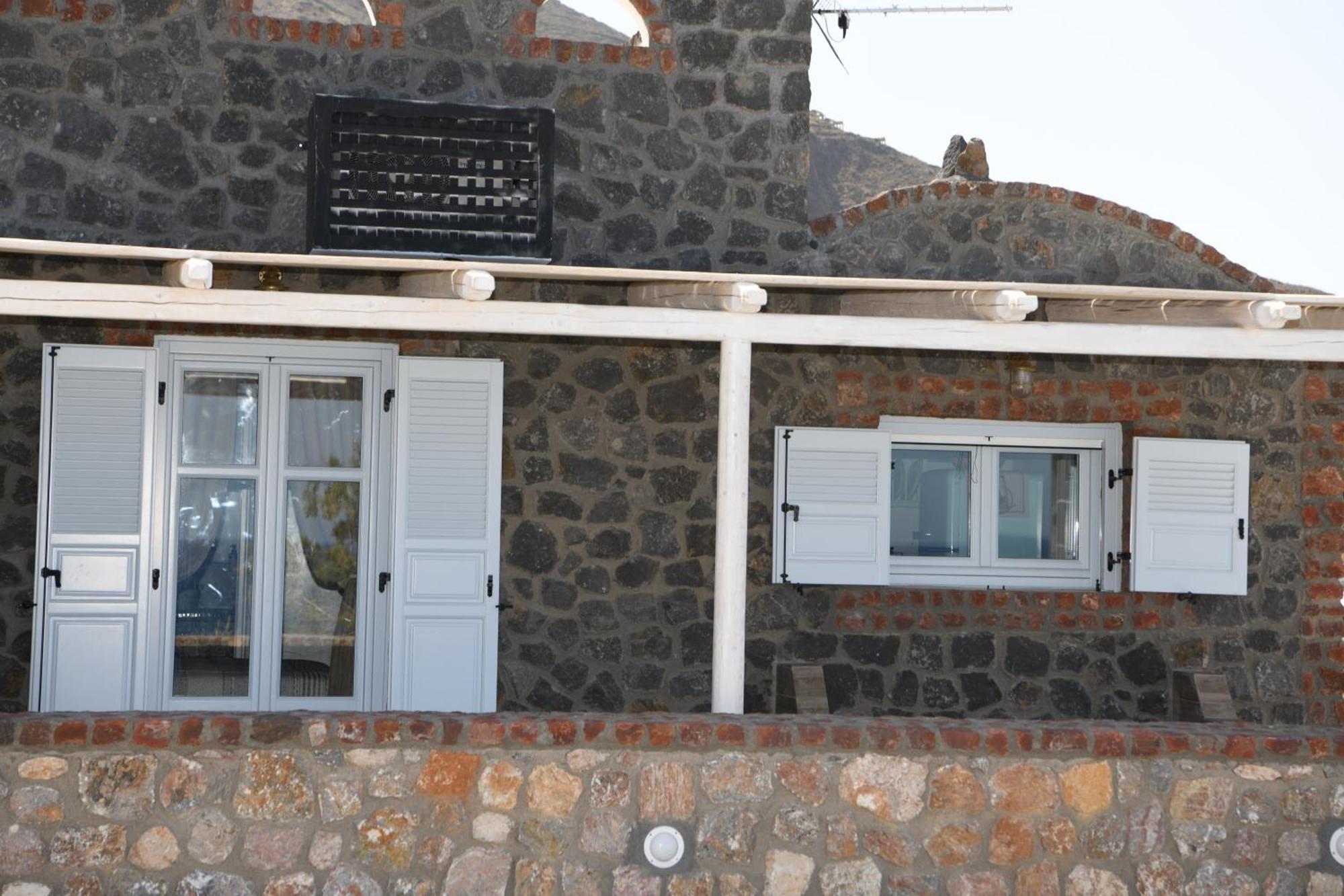 Starlight Luxury Seaside Villa & Suites Imerovigli  Exterior foto