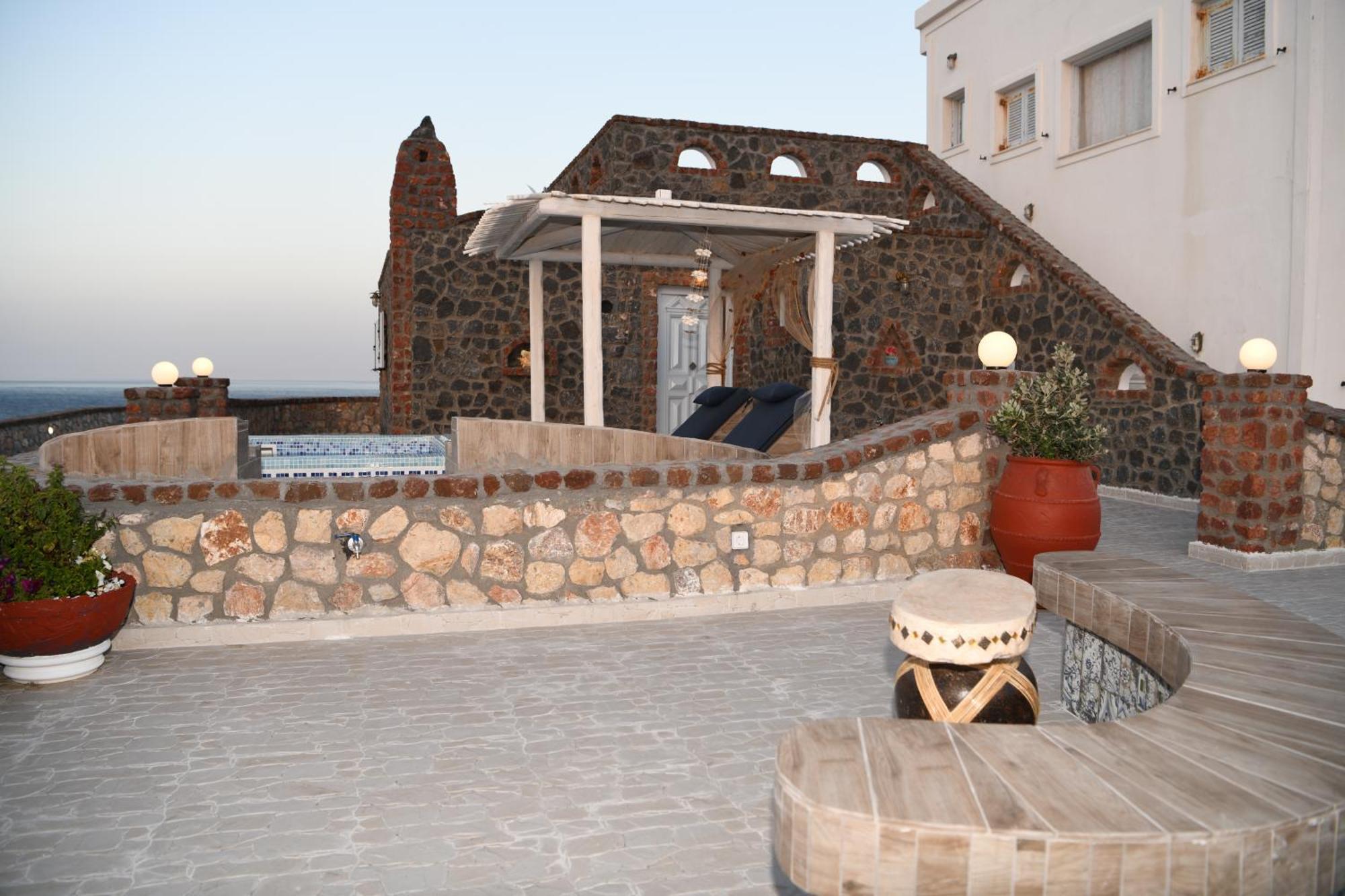 Starlight Luxury Seaside Villa & Suites Imerovigli  Exterior foto